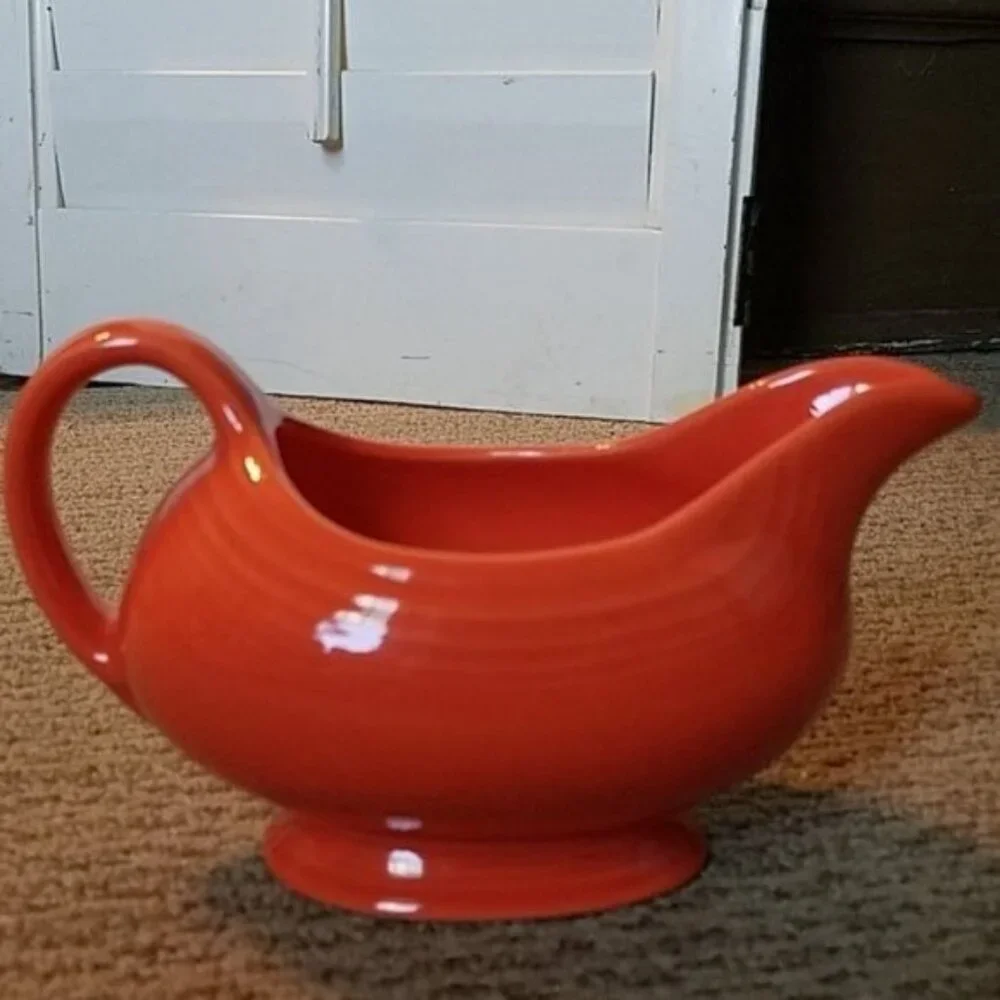 Fiestaware Fiesta CERAMIC Gravy Sauce Boat Dish Poppy Orange 18.5 OZ CONTAINER